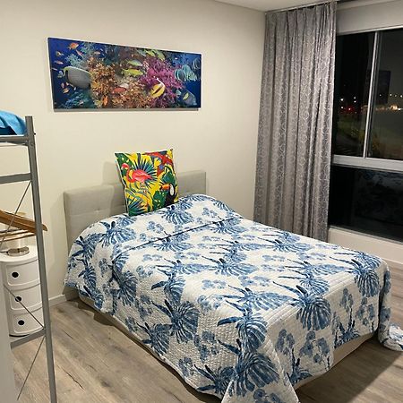 Marina Ocean View At The Shores 골드코스트 외부 사진